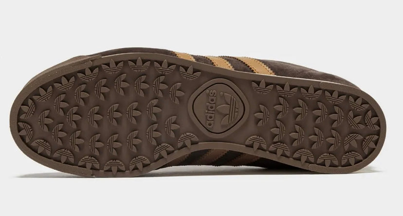 Adidas Originals AS520 Casual Trainers