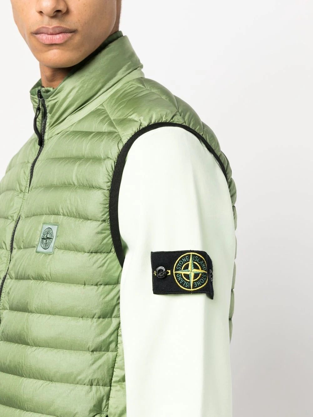 Stone Island G0224 PACKABLE_LOOM WOVEN CHAMBERS R-NYLON DOWN-TC Gilet